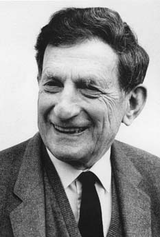 English: Photograph of David Bohm, taken from ...