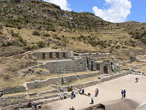 English: Tambomachay, an Inca archaeological s...